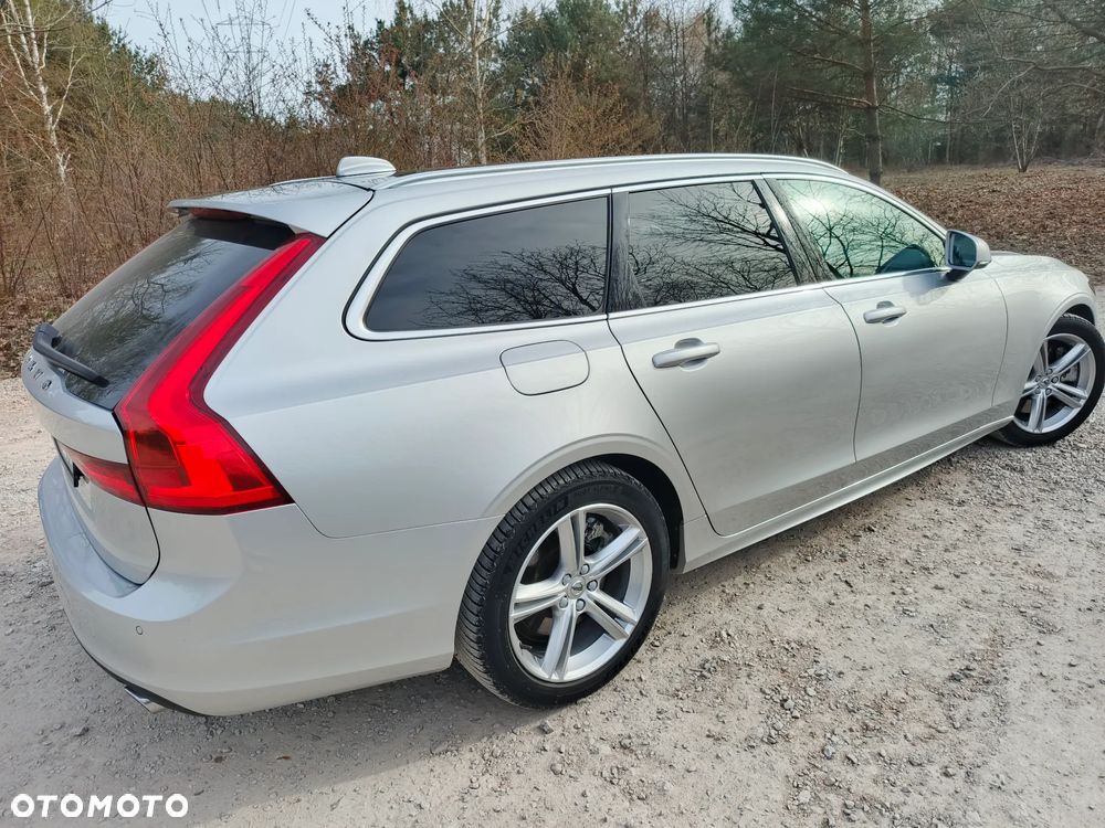 Volvo V90 D5 AWD Momentum - 3
