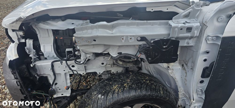 Dacia Duster TCe 100 2WD Essential - 32