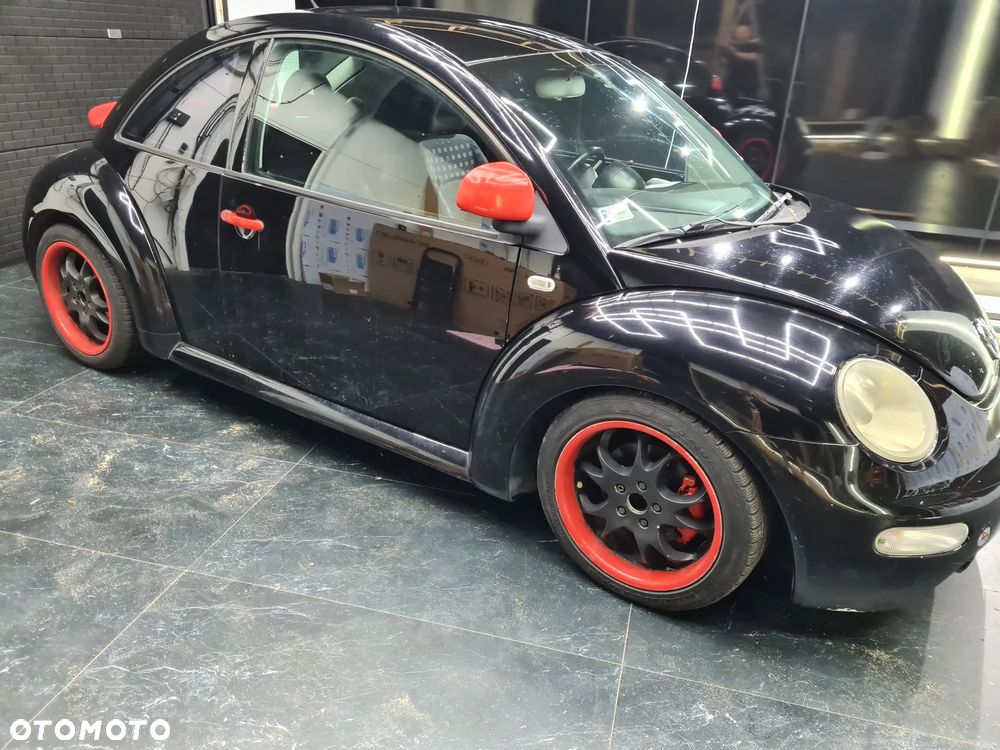 Volkswagen New Beetle - 9