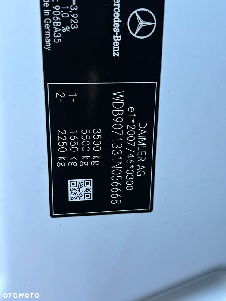 Mercedes-Benz Sprinter - 22