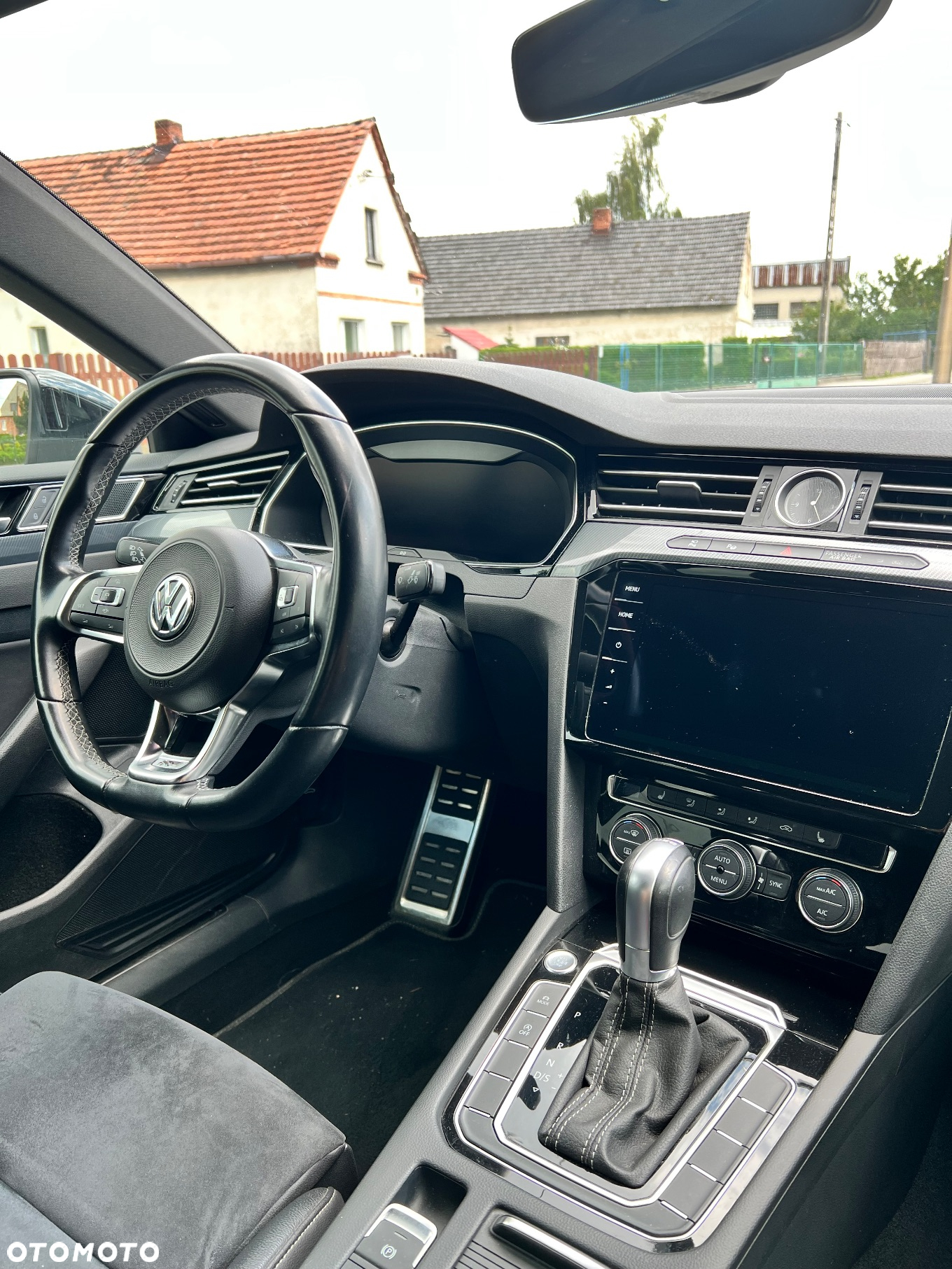 Volkswagen Arteon 2.0 TDI SCR R-Line DSG - 15