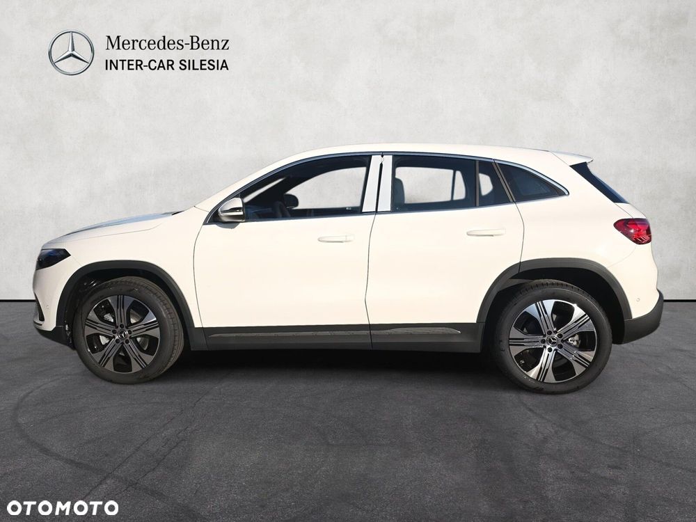 Mercedes-Benz EQA - 8