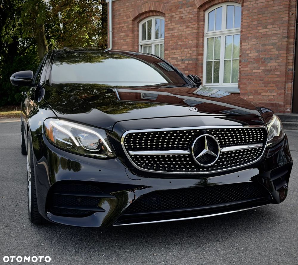 Mercedes-Benz Klasa E 300 9G-TRONIC AMG Line - 8