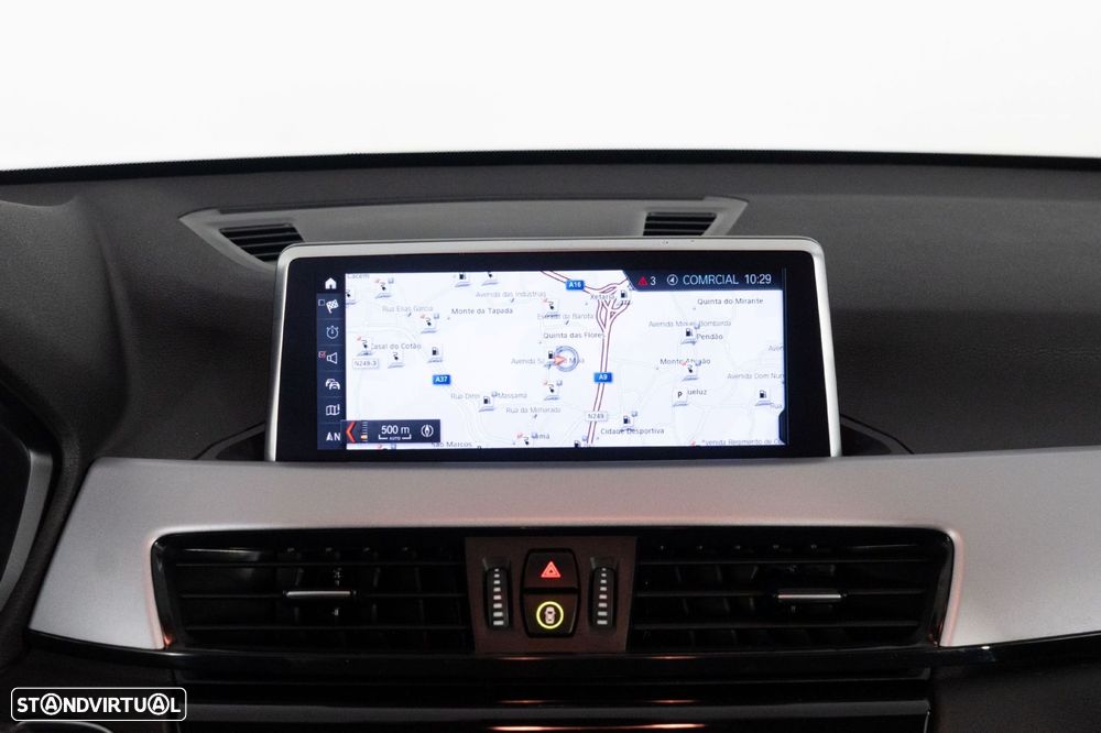 BMW X1 25 e xDrive Corporate Edition - 24