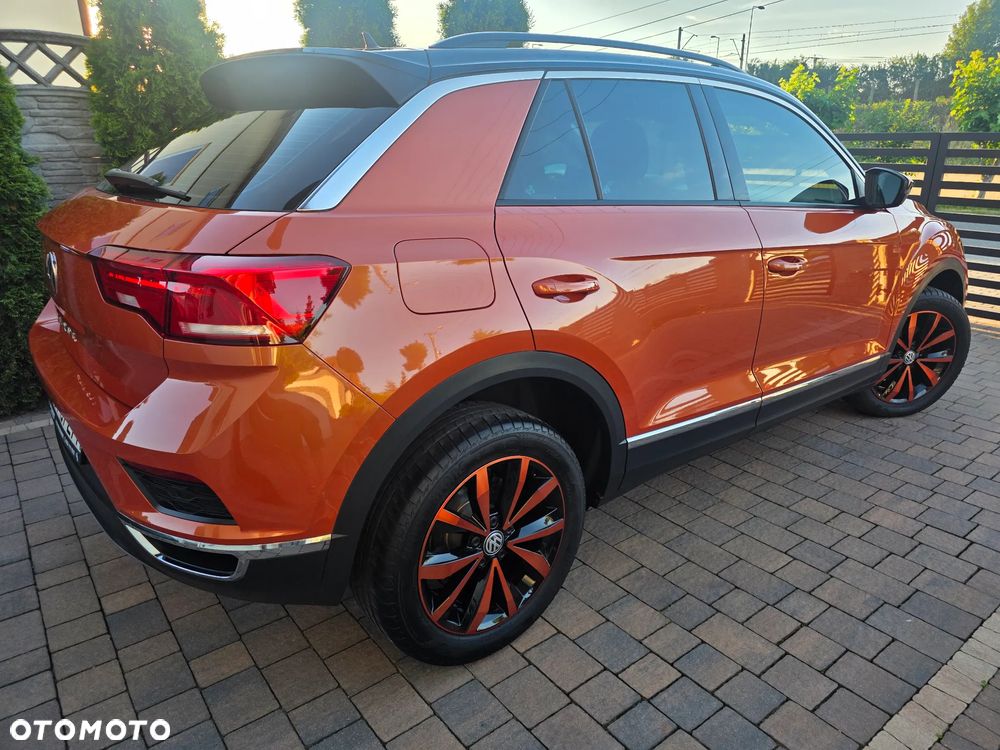 Volkswagen T-Roc - 10