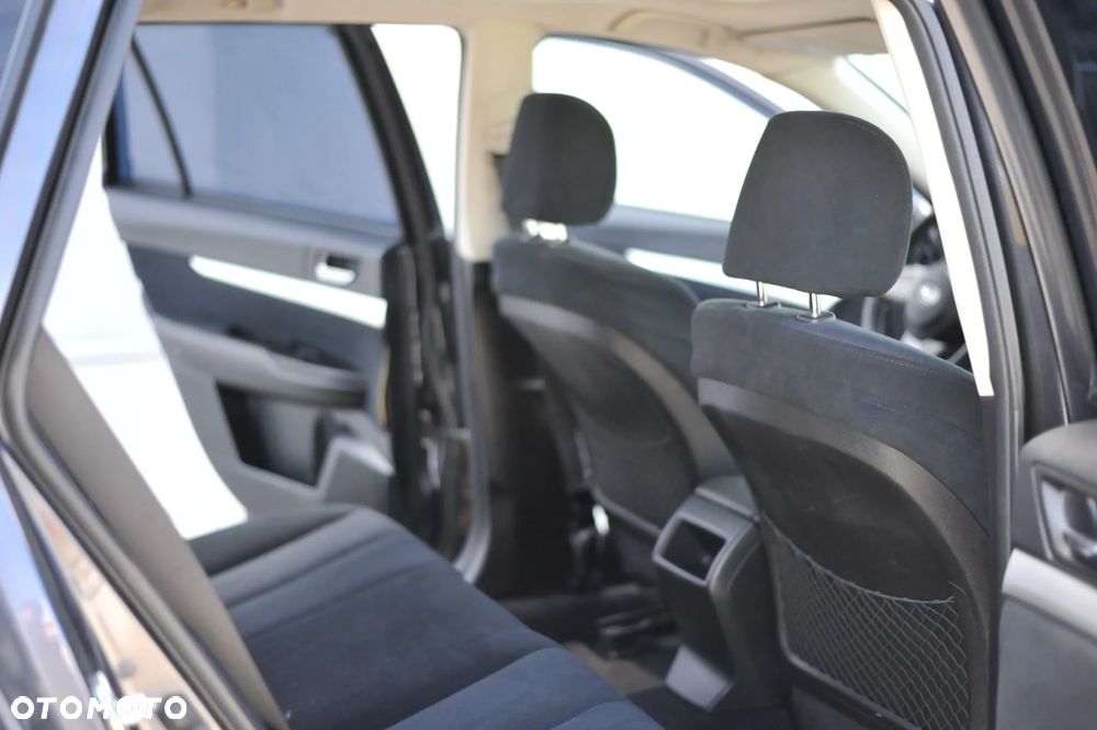 Subaru Outback 2.5i Active - 8
