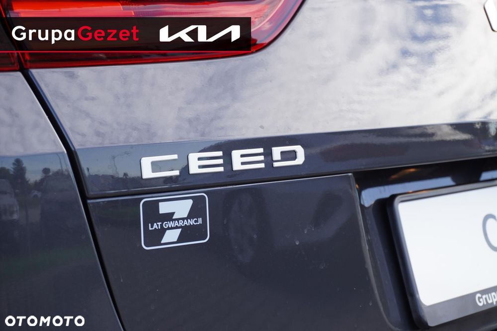 Kia Ceed - 8