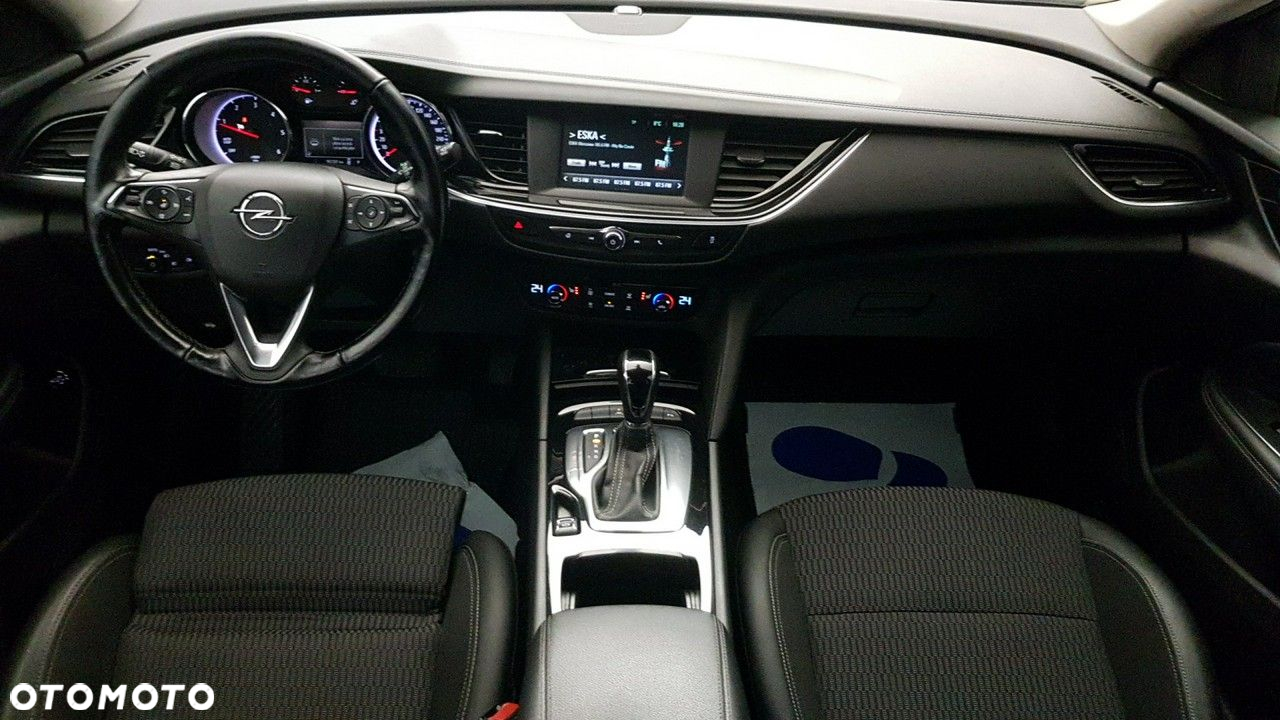 Opel Insignia - 19