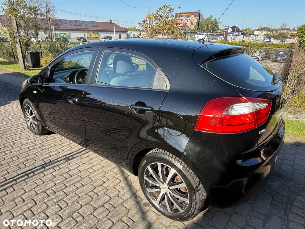 Kia Rio 1.4 Spirit - 25