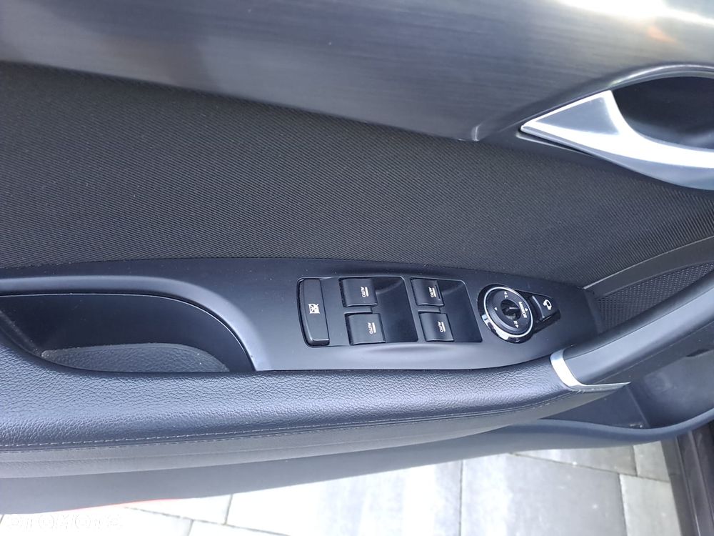 Hyundai i40 Kombi 1.7 CRDi Style - 11