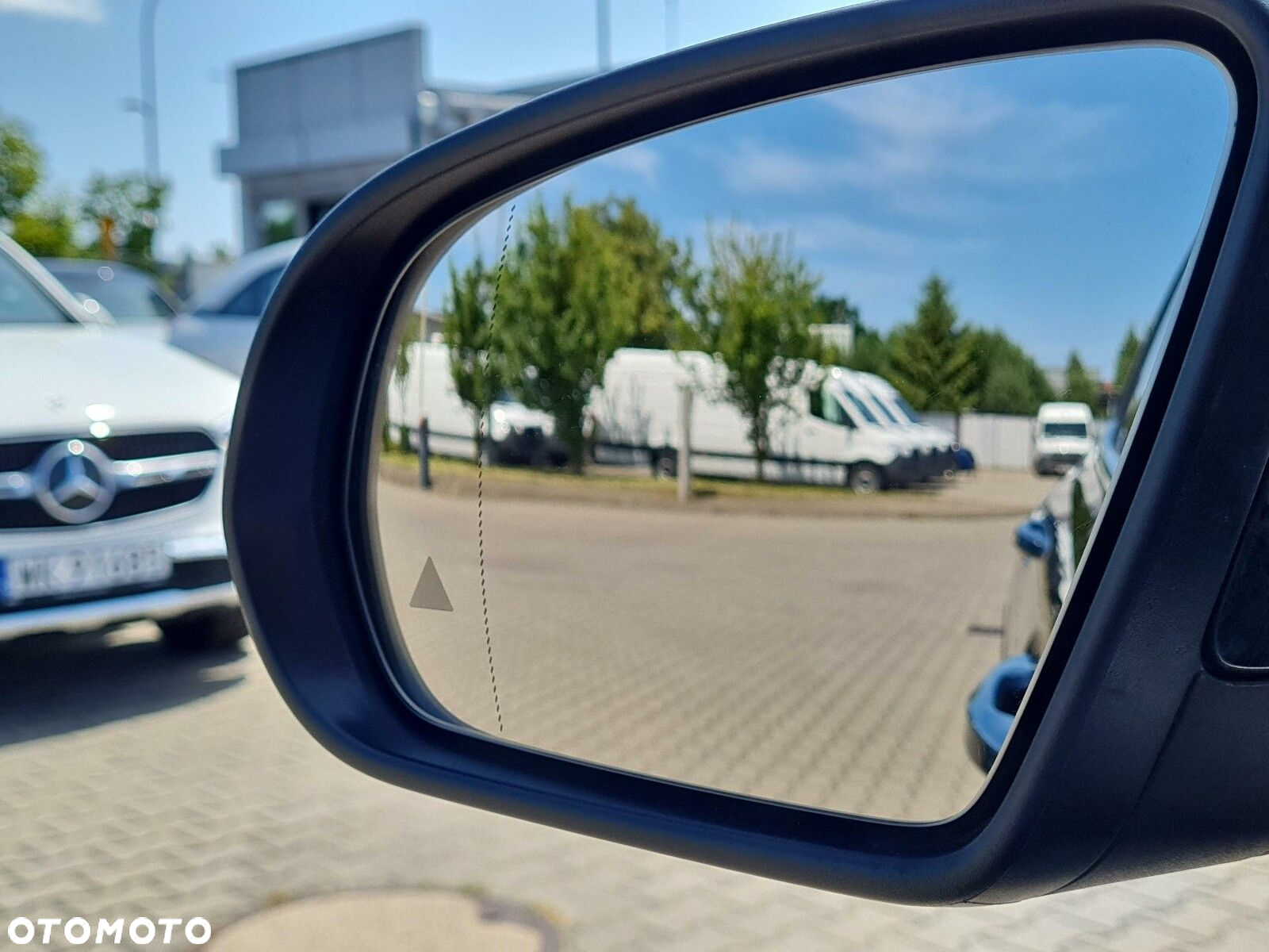 Mercedes-Benz GLB 200 Progressive 7G-DCT - 26