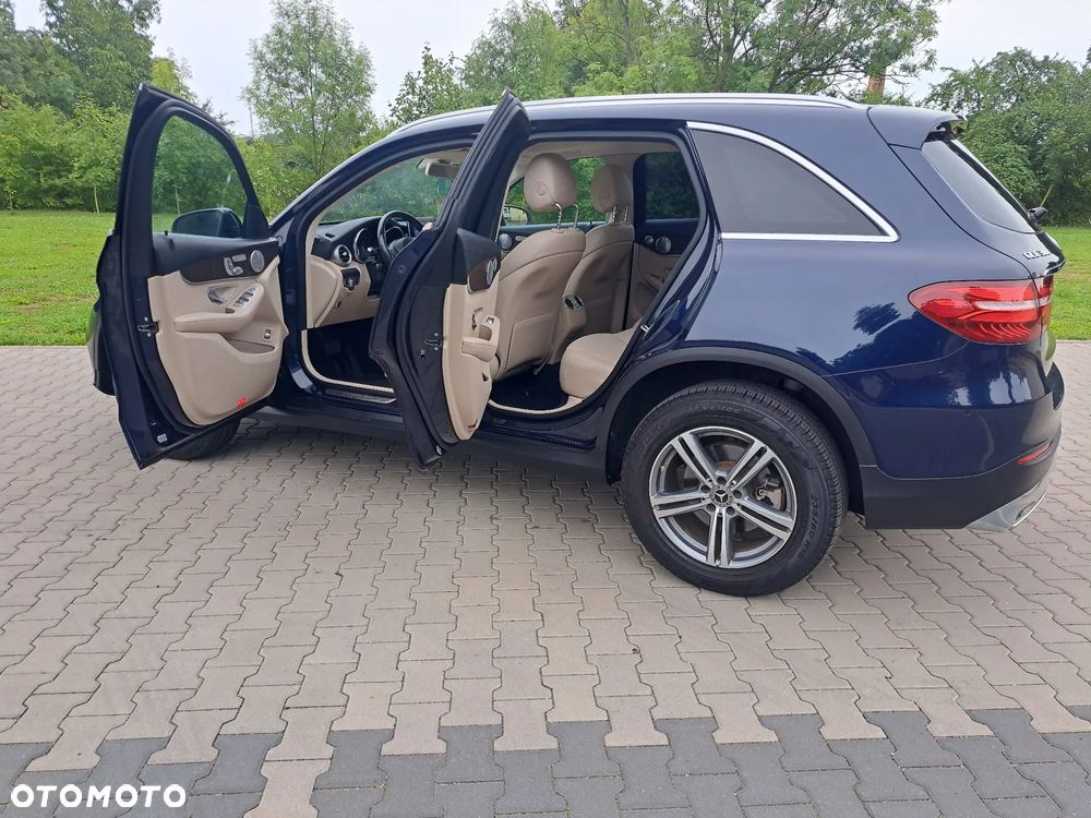 Mercedes-Benz GLC - 23
