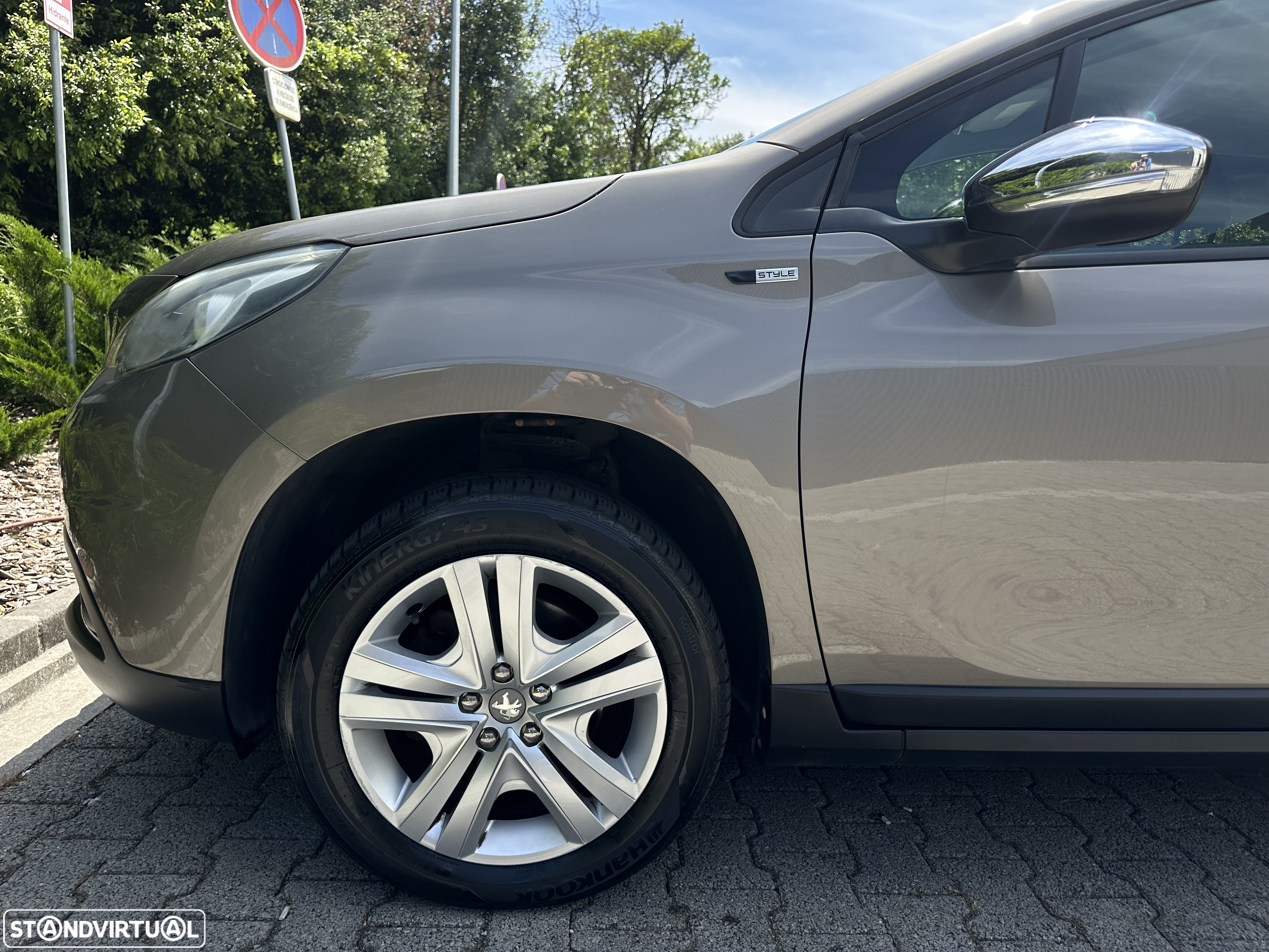 Peugeot 2008 PureTech 100 Style - 23