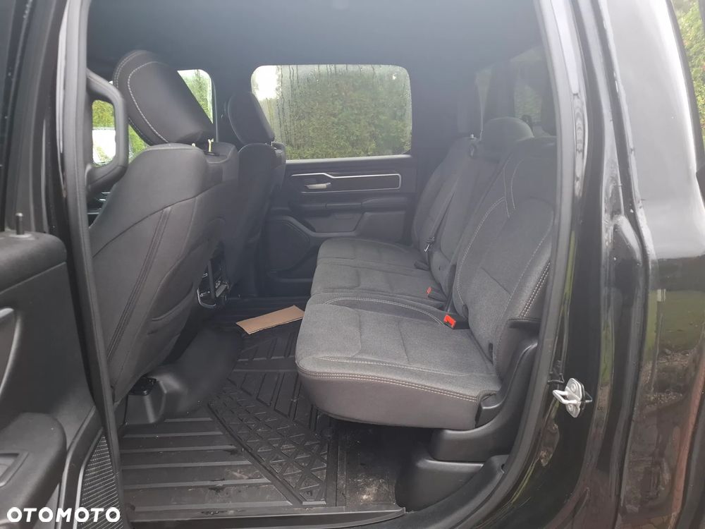 RAM 1500 5.7 Crew Cab Bighorn - 8