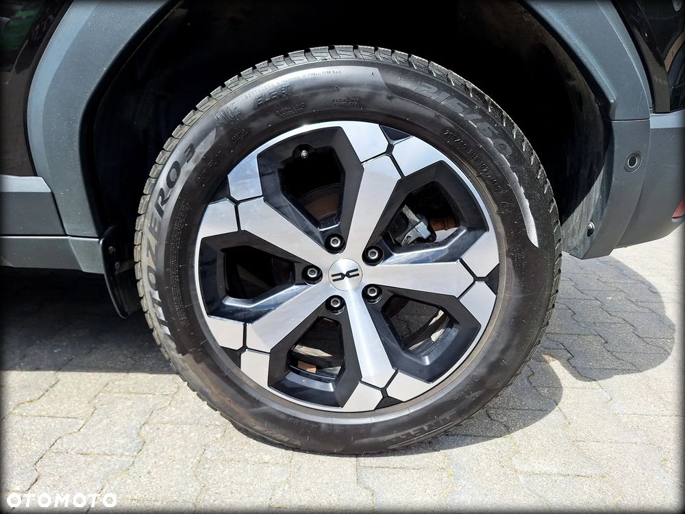 Dacia Duster 1.6 Full Hybrid 140 Journey MMT - 35