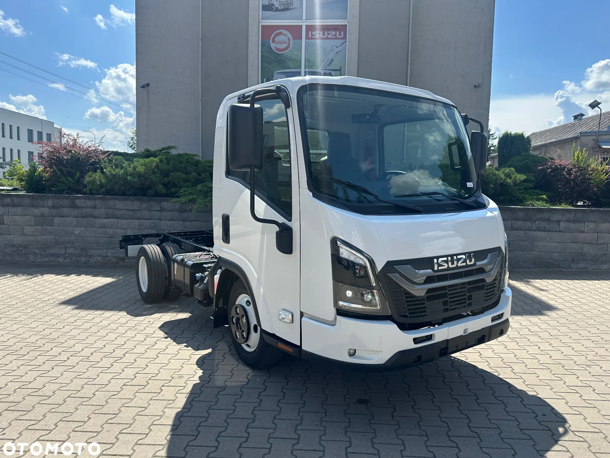 Isuzu M21 GENERATION 2 - 2