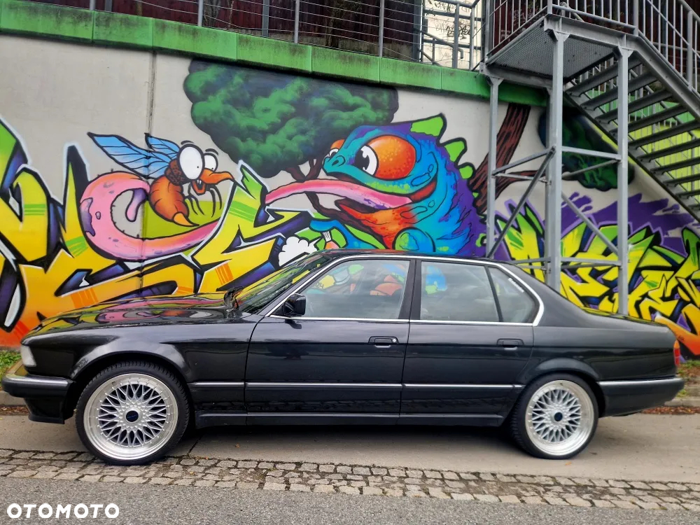 BMW Seria 7 - 26