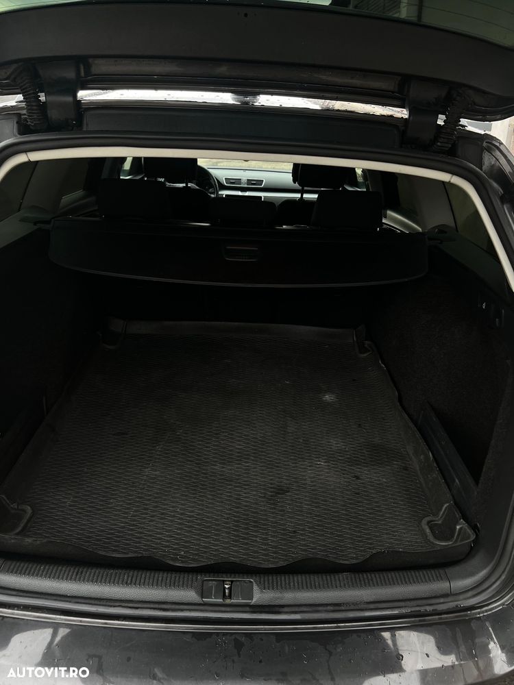 Volkswagen Passat 2.0 TDI BlueMotion Technology DPF Trendline - 11