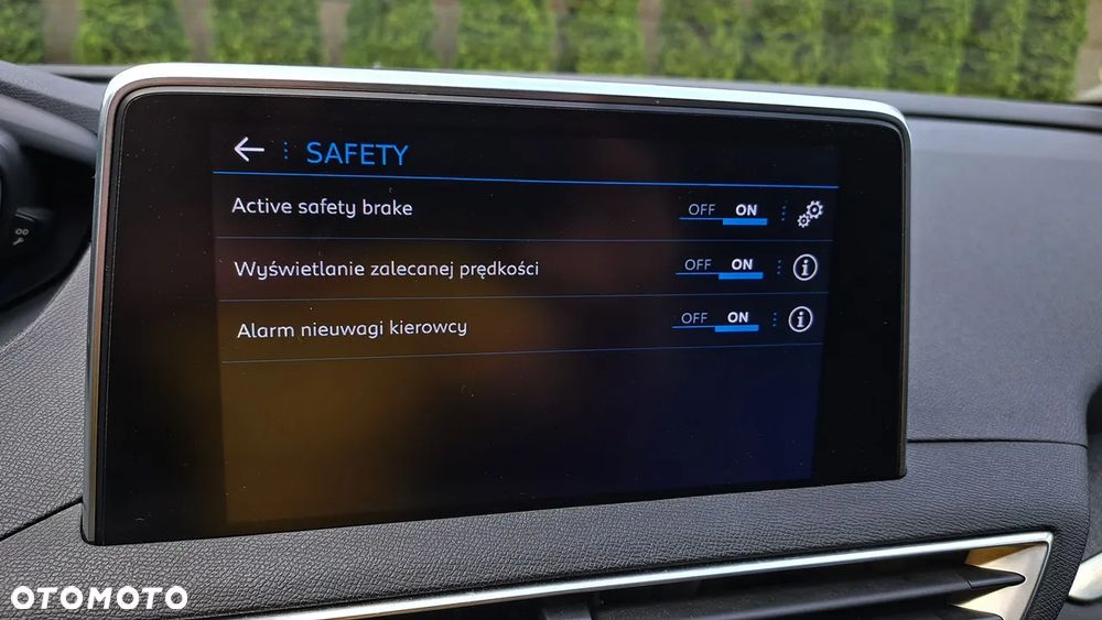 Peugeot 3008 BlueHDi 130 Stop & Start EAT8 Allure - 16