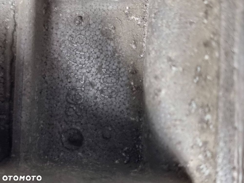 SILNIK SŁUPEK CHEVROLET HHR 2.4 170 - 4