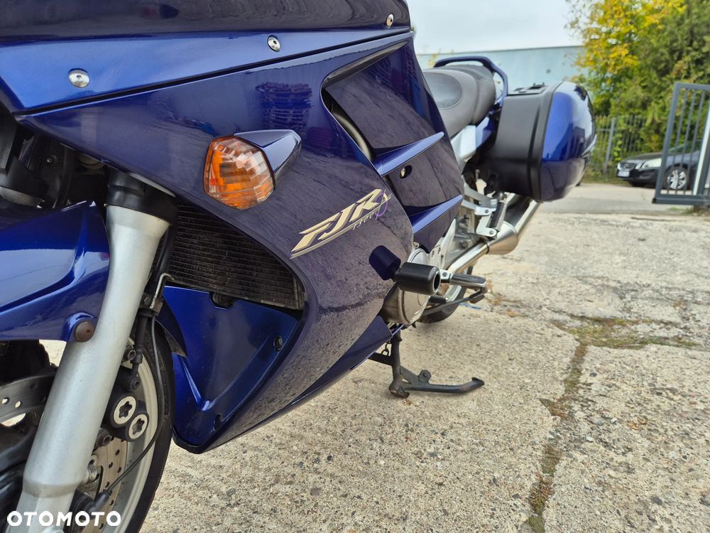 Yamaha FJR - 7