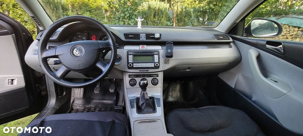Volkswagen Passat 2.0 TDI Comfortline - 6