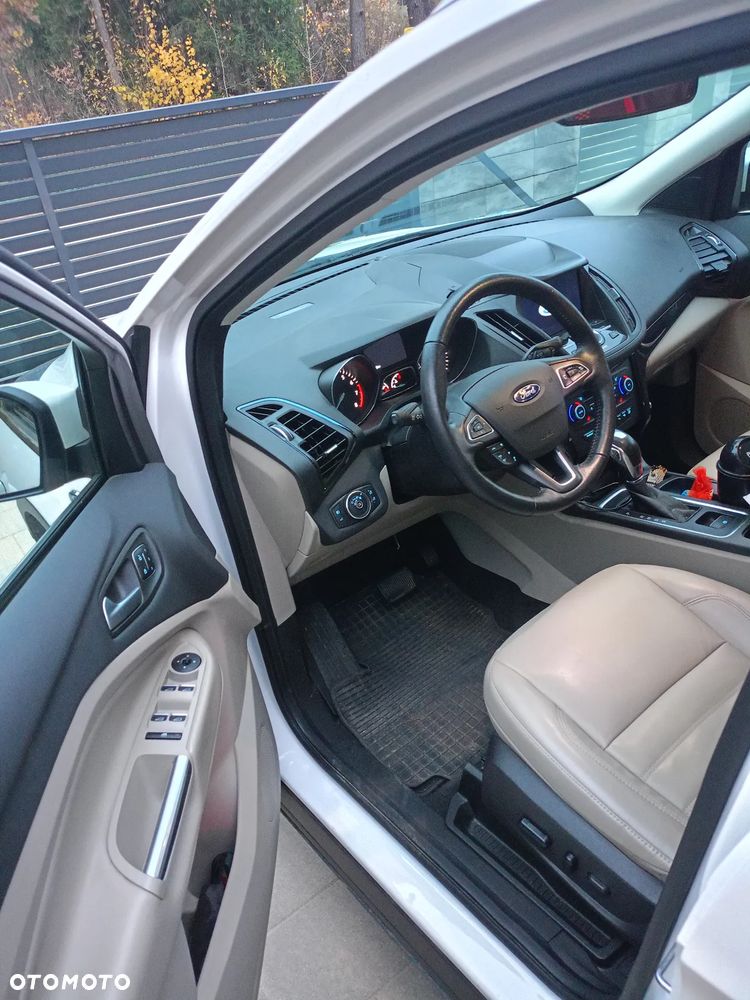 Ford Escape 2.0 EcoBoost AWD Titanium - 8