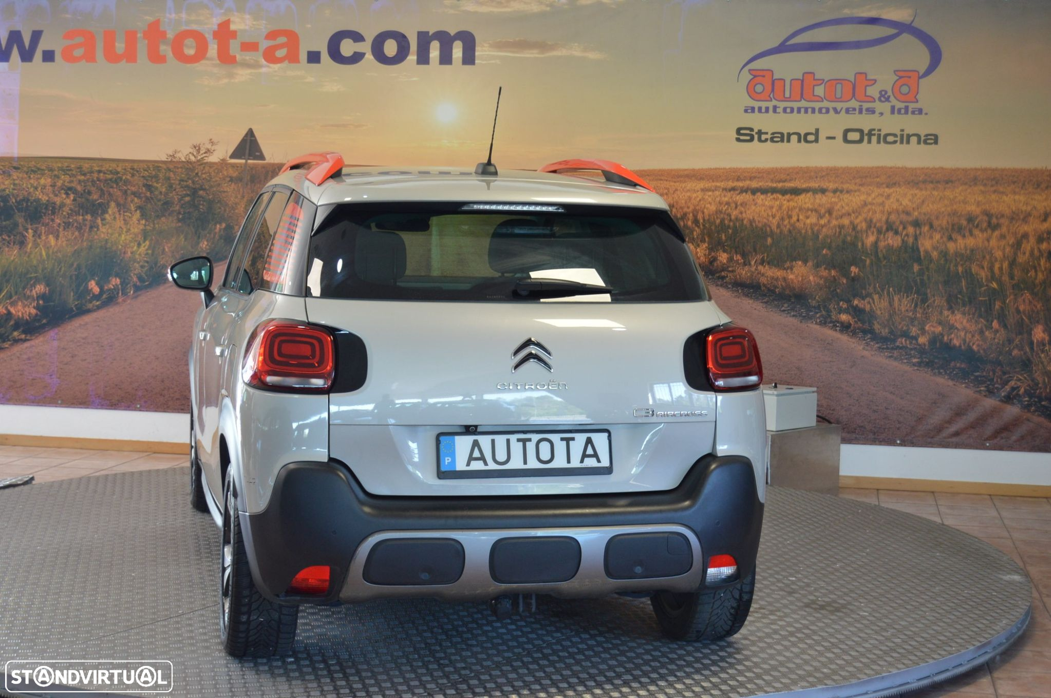 Citroën C3 Aircross 1.2 PureTech Shine - 4
