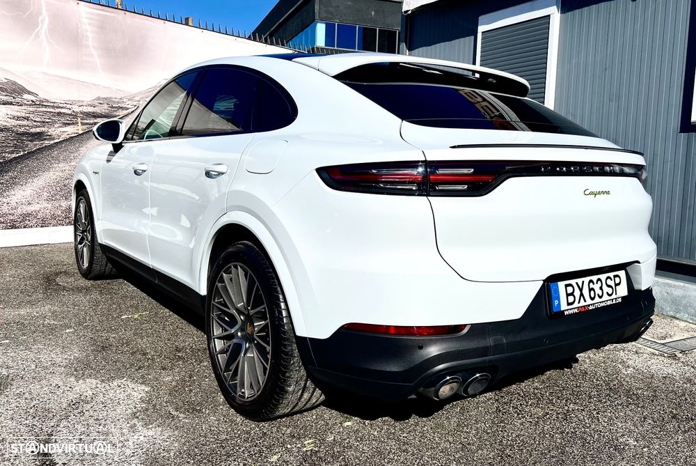 Porsche Cayenne Coupé E-Hybrid - 11