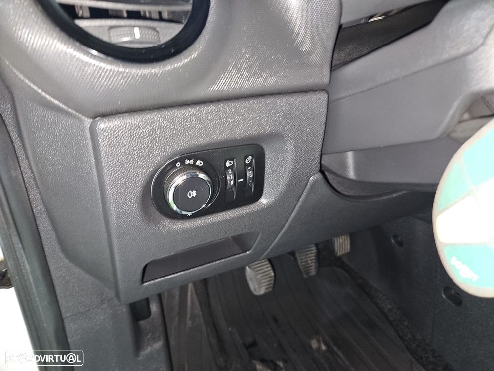 Opel Corsa 1.3 CDTi - 8