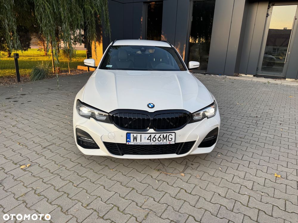BMW Seria 3 318i M Sport sport - 3