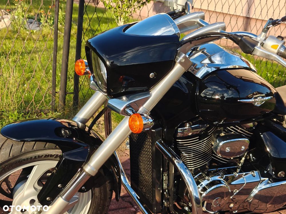 Suzuki Intruder - 20