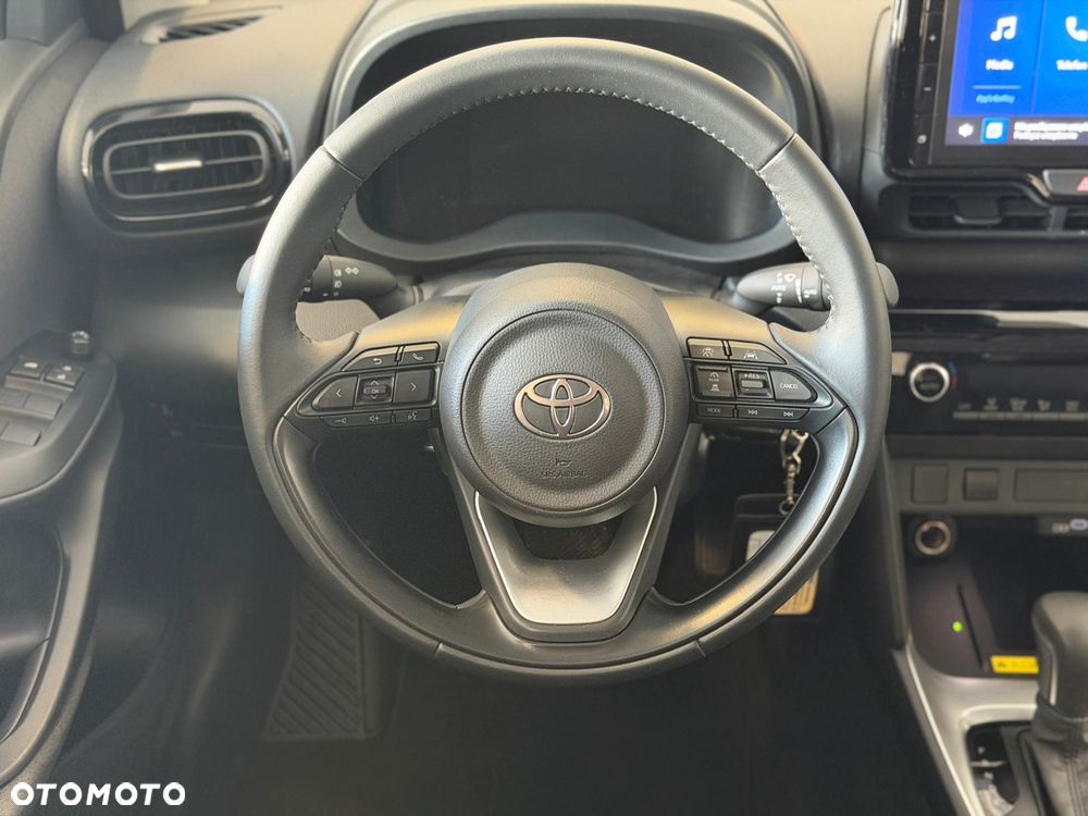 Toyota Yaris - 11