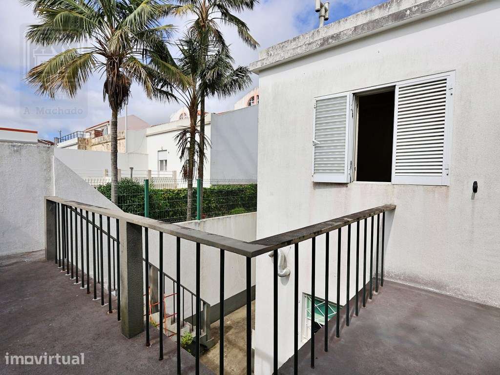VENDA de CASA - MORADIA com garagem - Cidade de PONTA DELGADA, São ... - Grande imagem: 5/59
