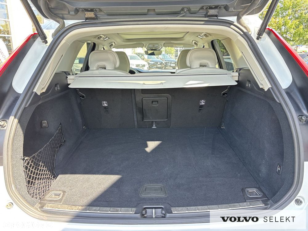 Volvo XC 60 - 23