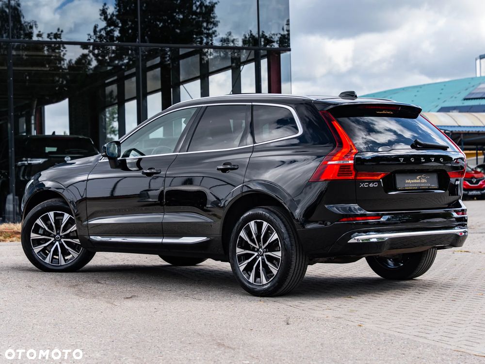 Volvo XC 60 B4 D Plus Bright - 11