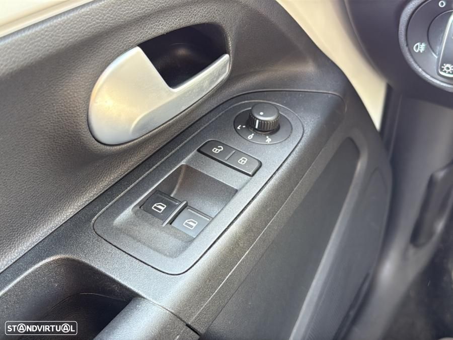 VW e-Up! Confort - 20