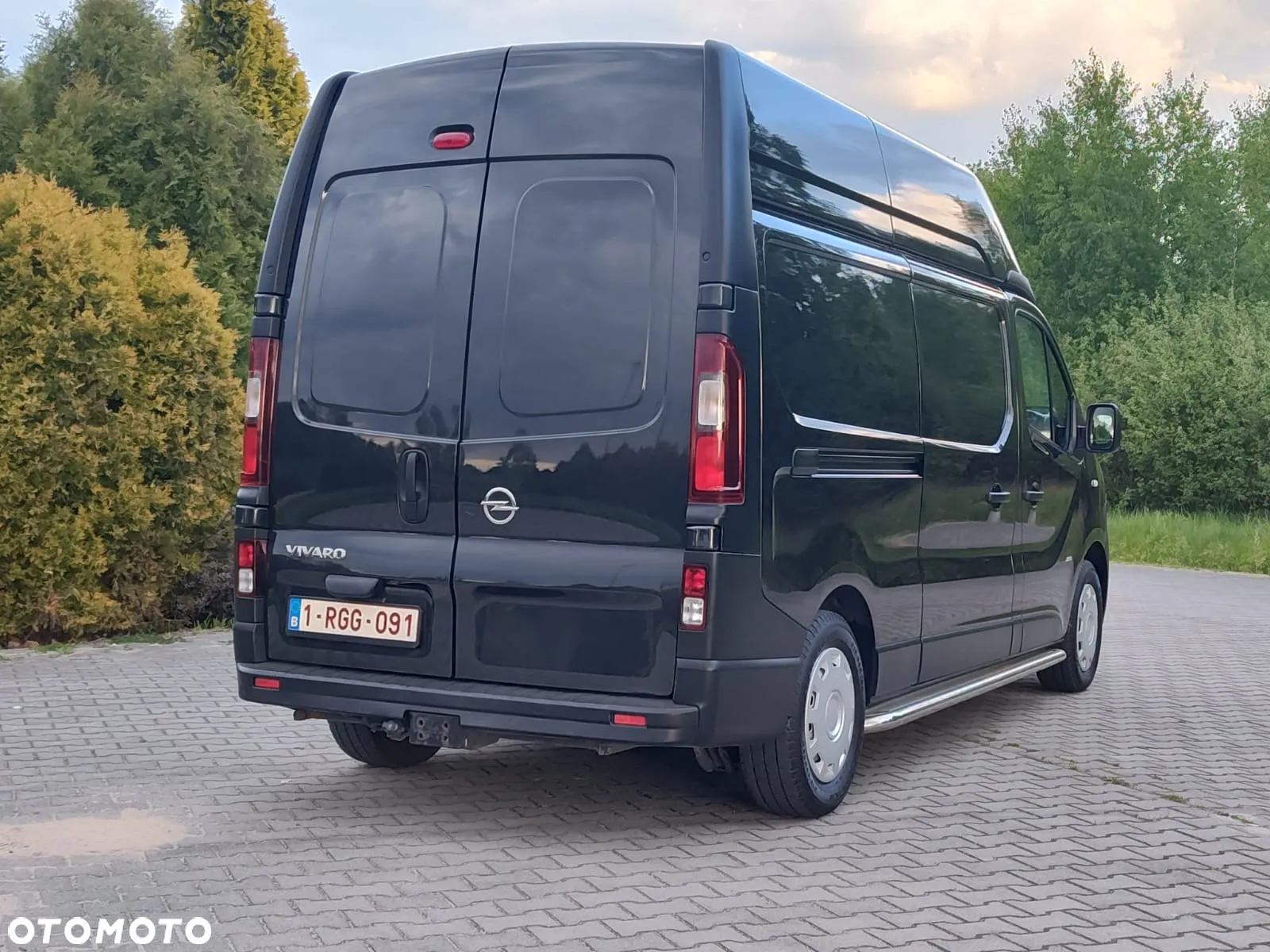 Opel Vivaro - 8