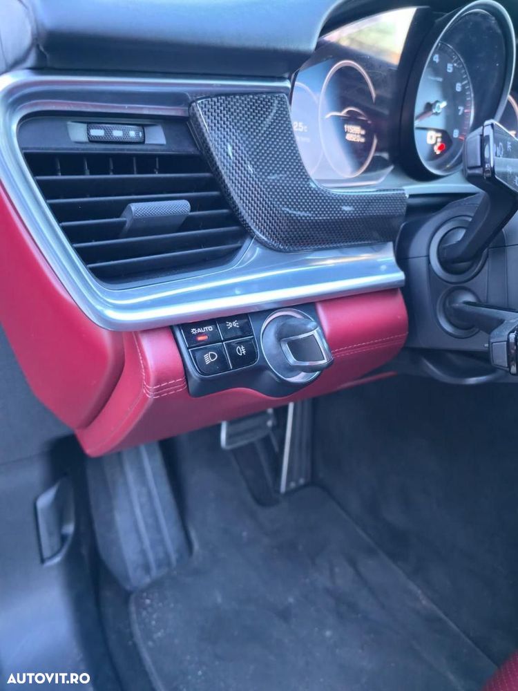 Porsche Panamera - 11