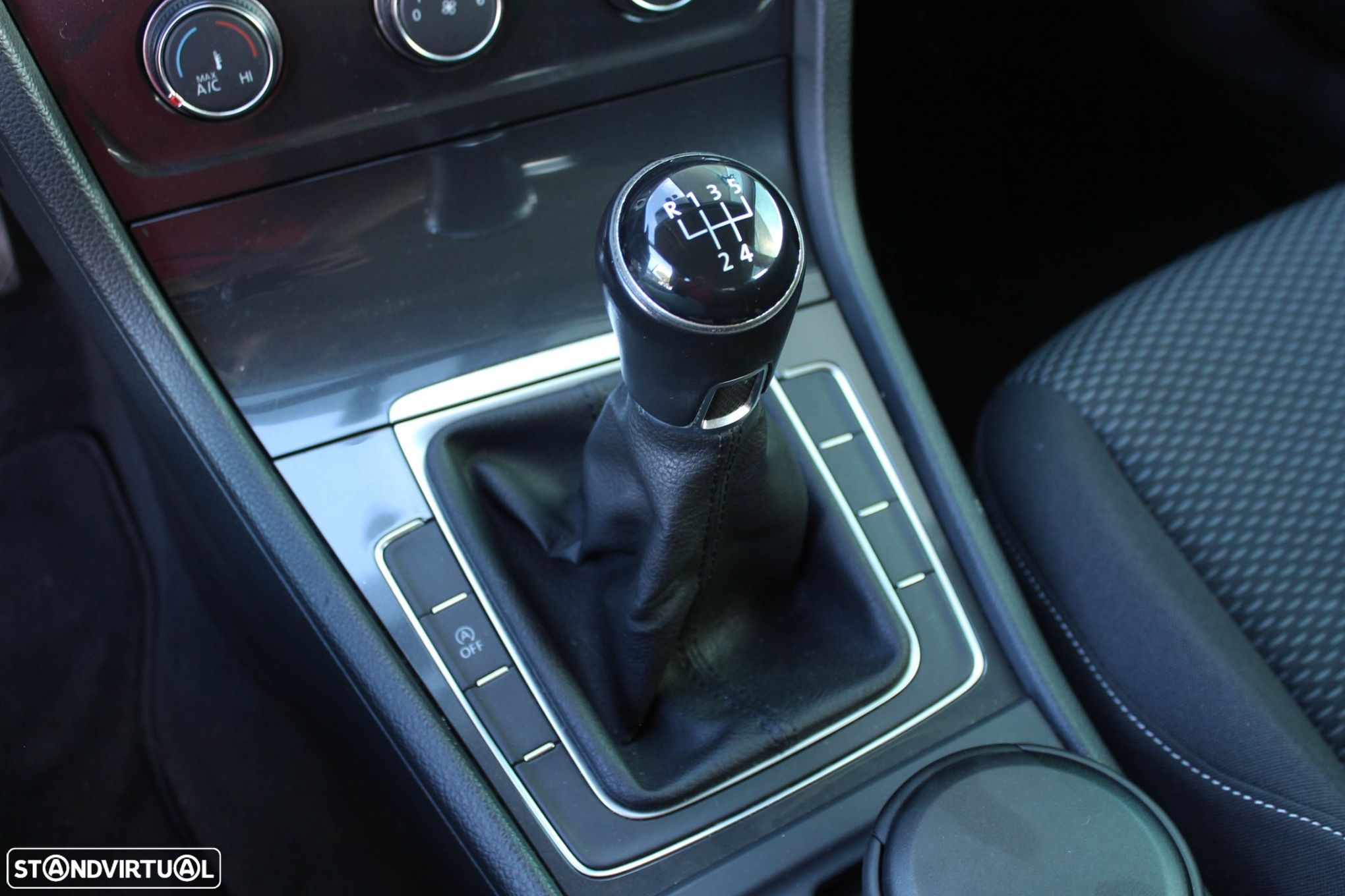VW Golf - 17