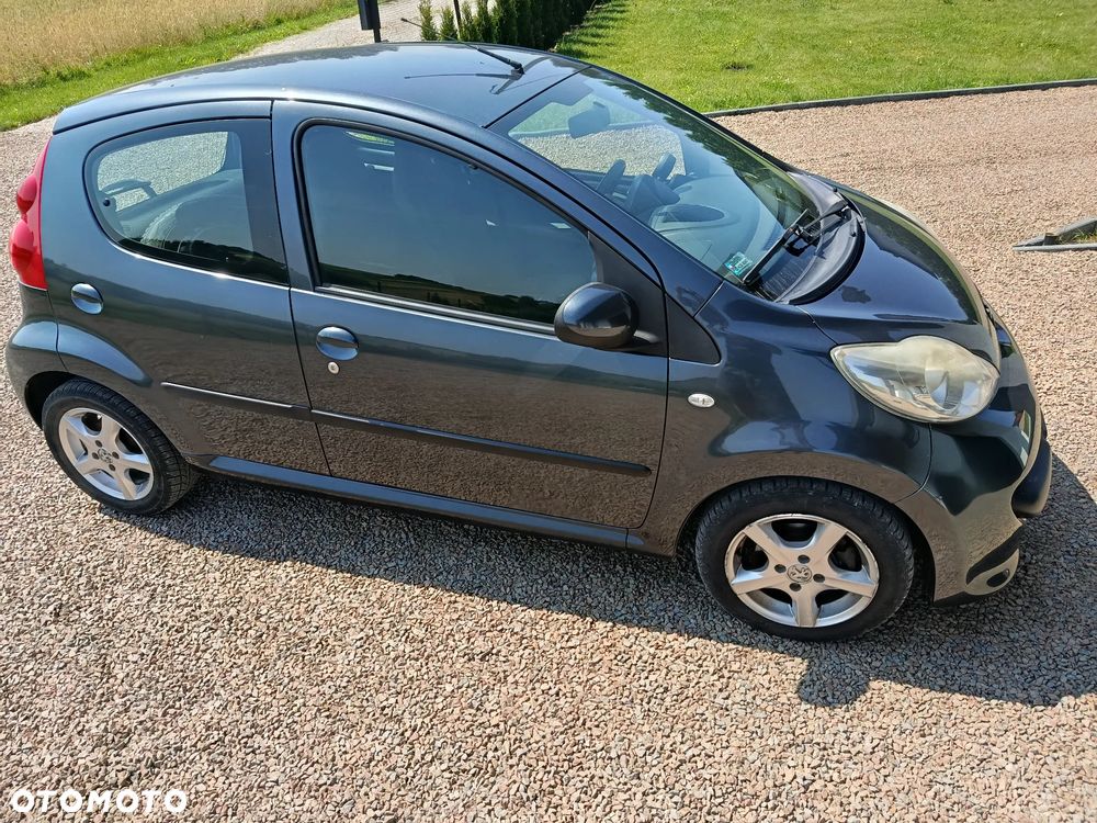 Peugeot 107 1.0 Trendy - 1