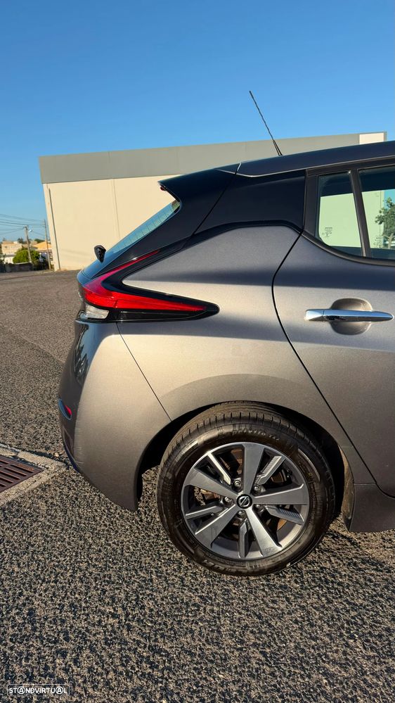 Nissan Leaf - 12