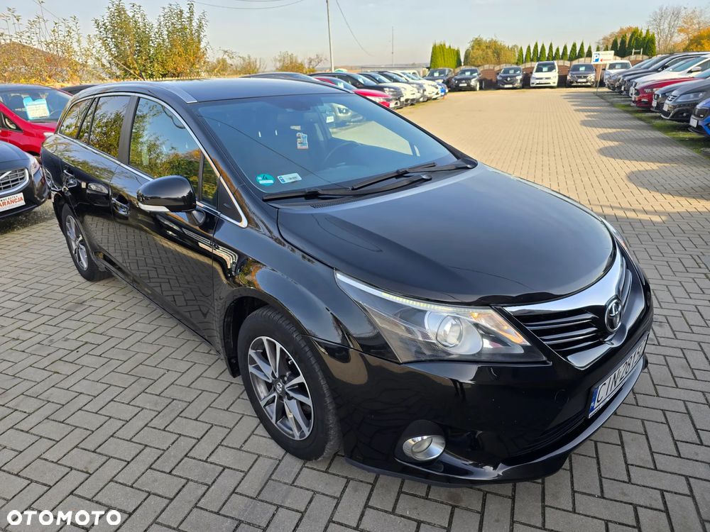 Toyota Avensis - 2