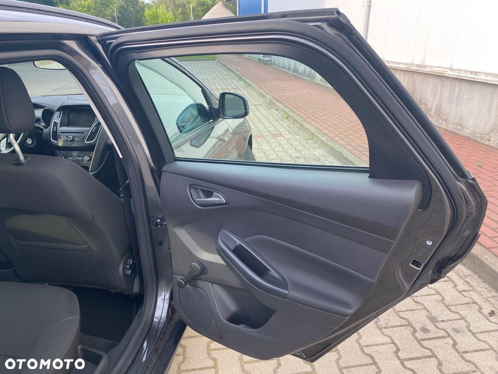 Ford Focus - 16