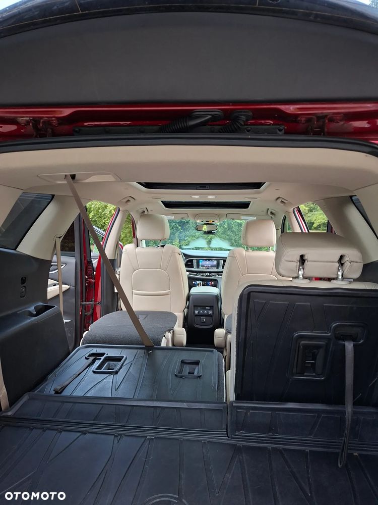 Buick Enclave - 8