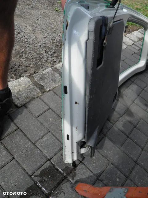 DRZWI TYLNE PRAWE VW CADDY - 6