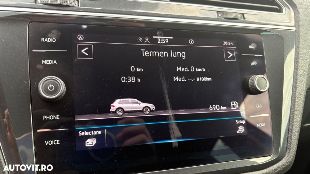 Volkswagen Tiguan - 20