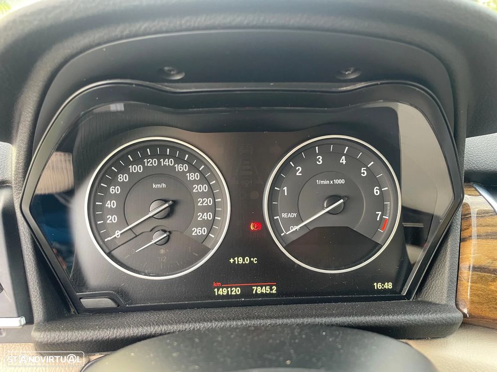 BMW 218 Gran Tourer i 7L Line Luxury - 12