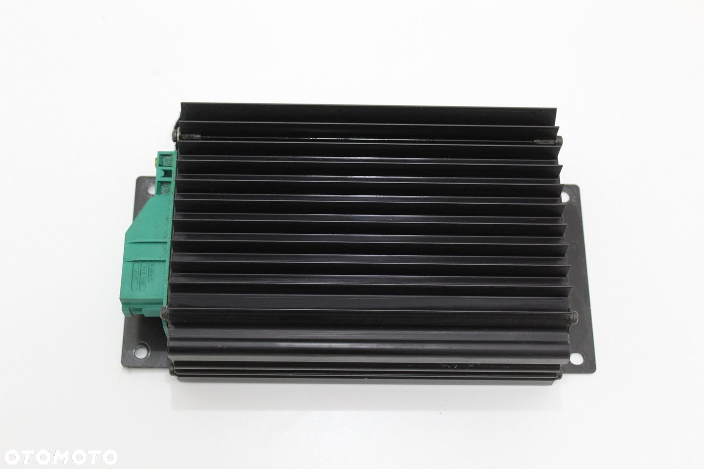 Wzmacniacz Bose OE Mercedes SL R230 W230 SL350 SL500 A2308200189 - 2