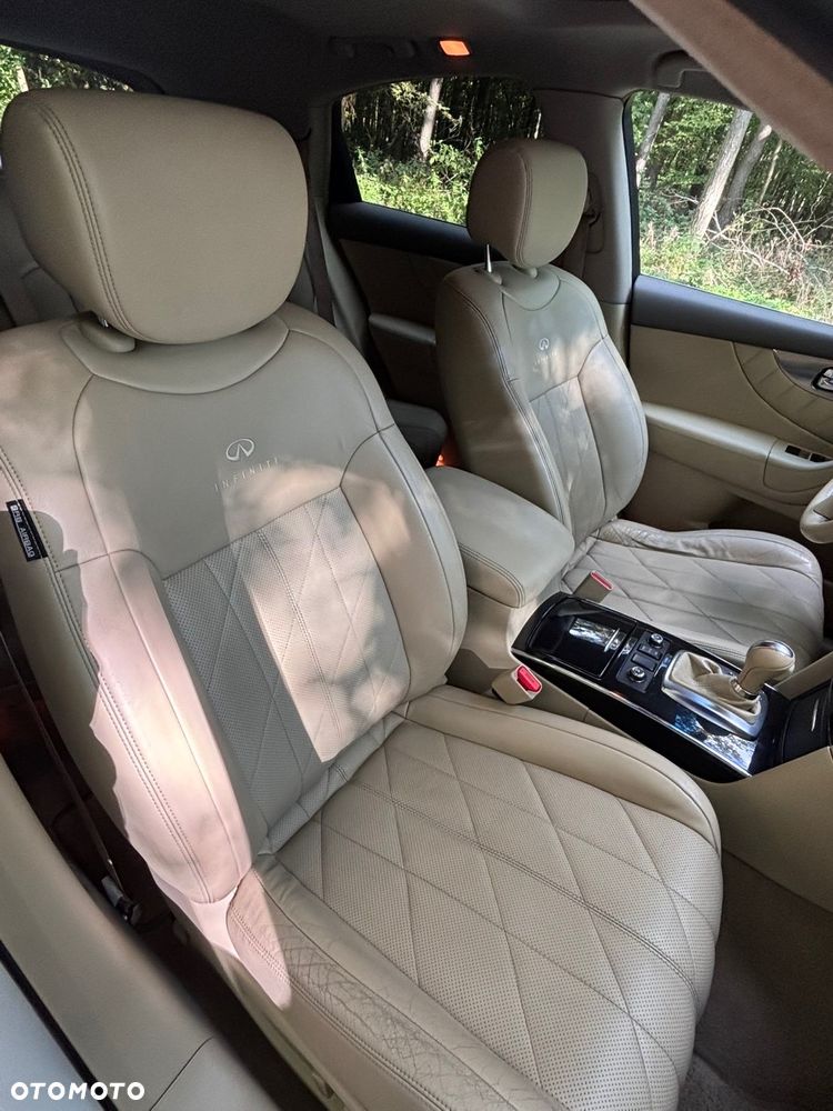 Infiniti FX FX35 - 20